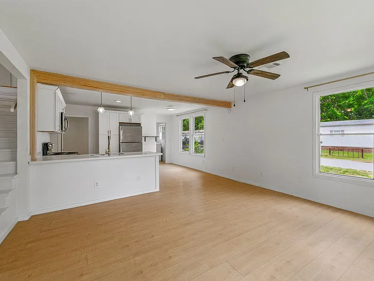 61 E Ensley St — Photo 10