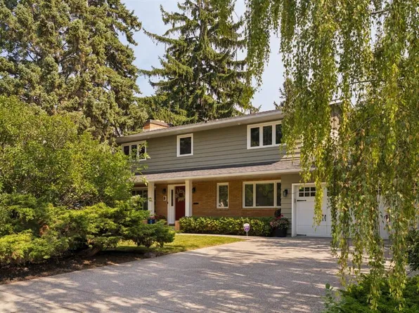 8 W Maryland Pl SW, Calgary, AB T2V 2E4