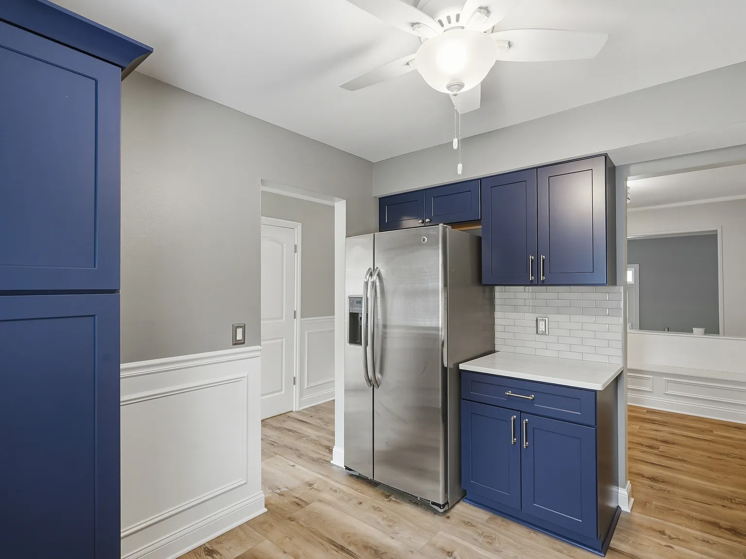 3 bed, 1.5 bath, 1410 sqft, $2,490 — Photo 2