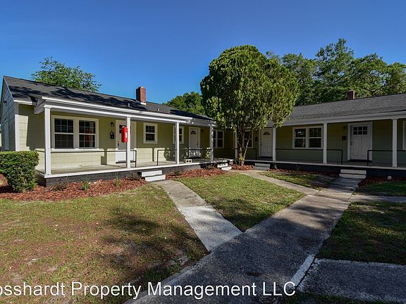 2nd image of 1028 NE 3rd Ave #2