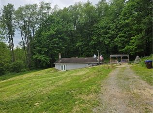 7680 Lamor Rd, Mercer, PA 16137