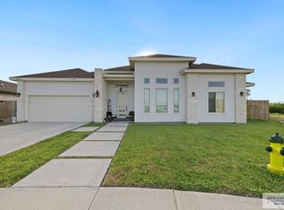 7033 Heliconia Dr, Brownsville, TX 78520