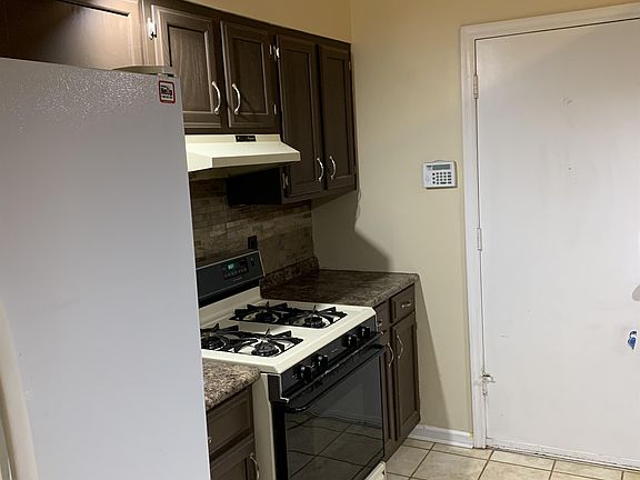 5th image of 9010 Highbridge Dr