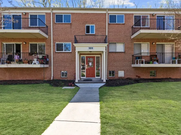 10619 Weymouth St APT 201, Bethesda, MD 20814