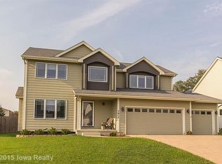 7917 Aspen Dr, West Des Moines, IA 50266