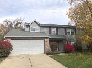 6289 Valleyview Dr, Fishers, IN 46038