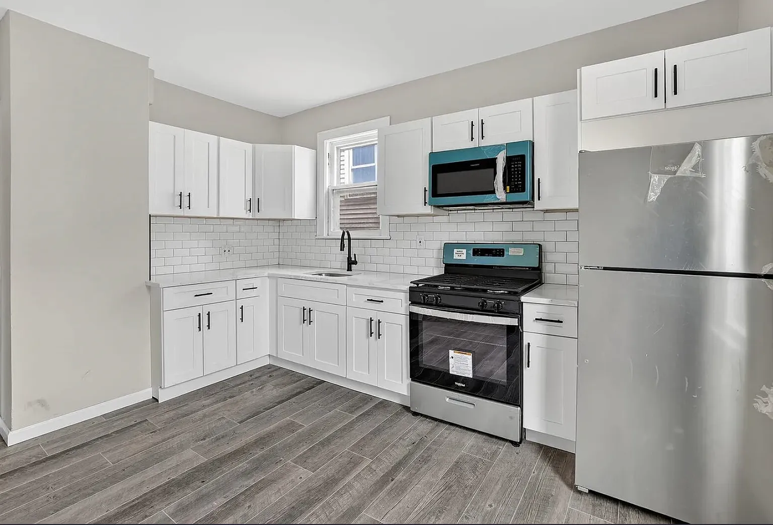 107 Brown Place - 1 — Photo 2