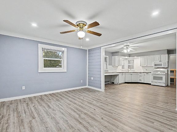 5th image of 29 68th St SW #2