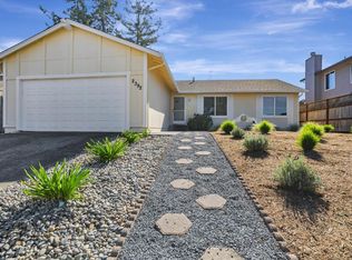 2392 Julio Ln, Santa Rosa, CA 95401