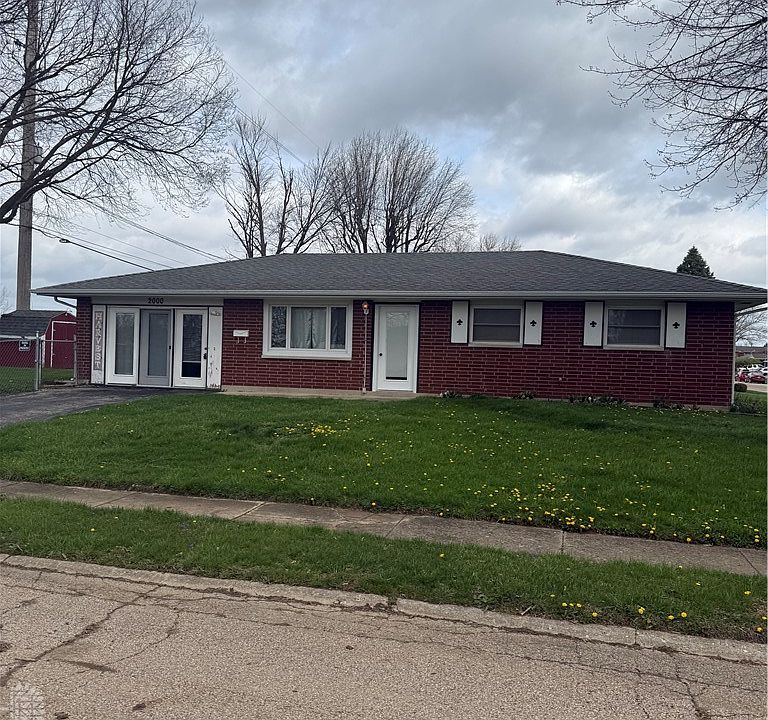 1st image of 2000 Edge St