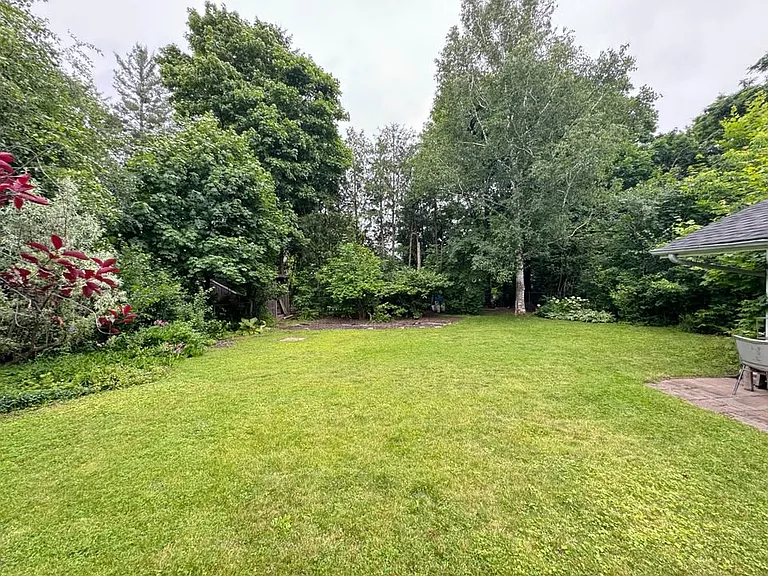 73 Eugenia St #UPPER LEVEL — Photo 27