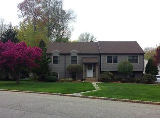 17 Lougheed Ave, West Caldwell, NJ 07006