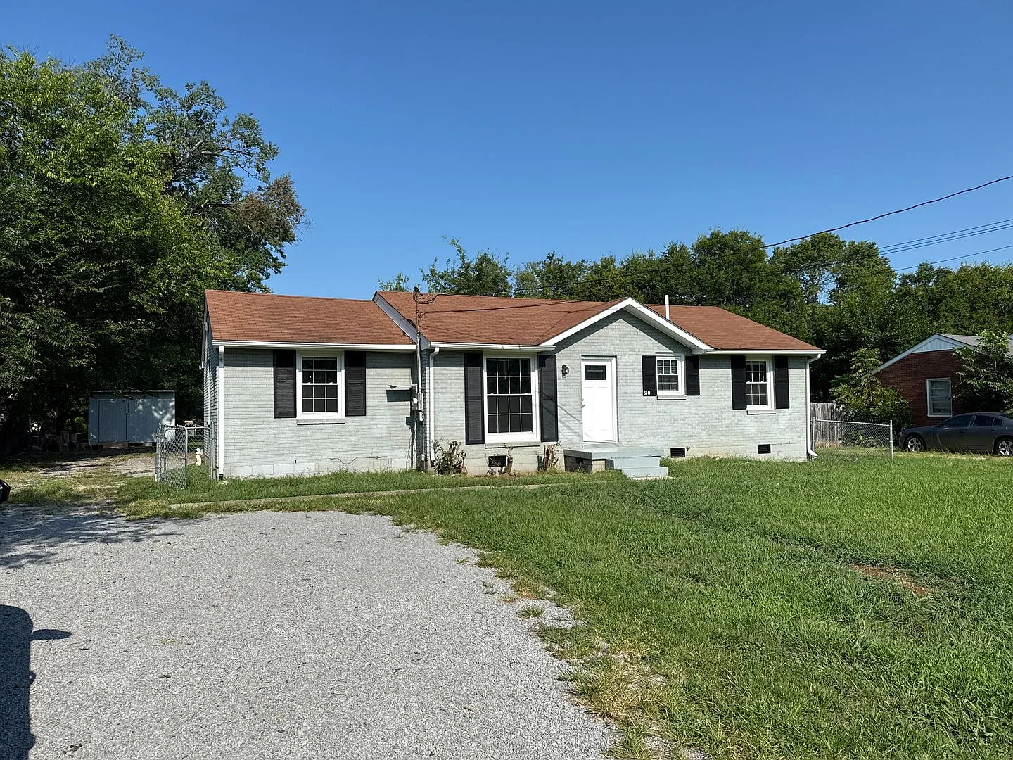 Newly Remodeled 4 Bedroom, fenced yard, 16x12 shed — Photo 1