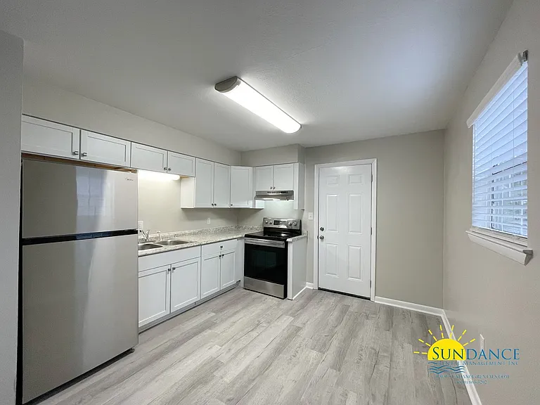792D Navy St — Photo 4