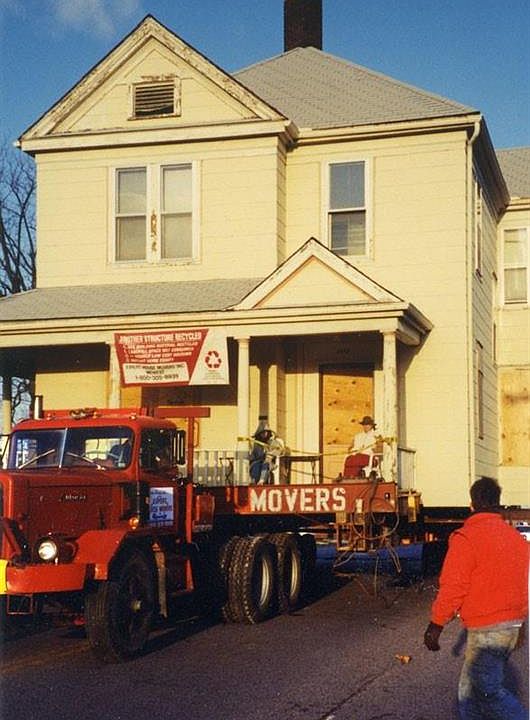 1st image of 901 W White Oak Ave