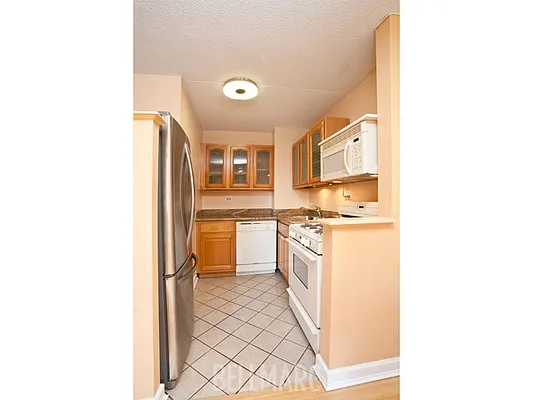 Rented by Bellmarc Realty | media 24