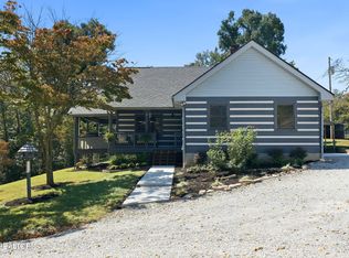 175 & 230 Johnson Ln, Lake City, TN 37769