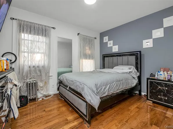 97-69 Corona Avenue image 4 of 21