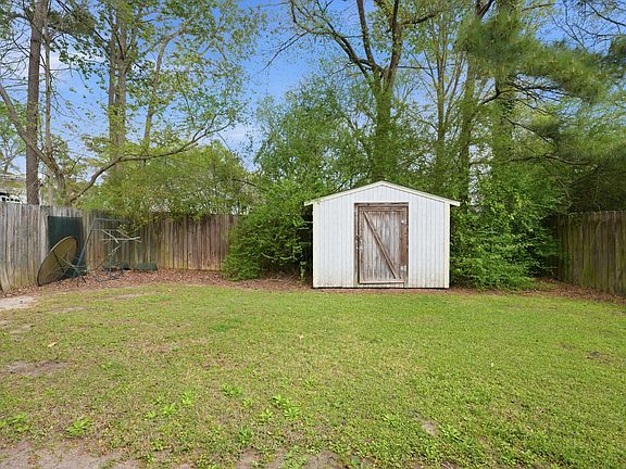 5th image of 522 Temple Rd