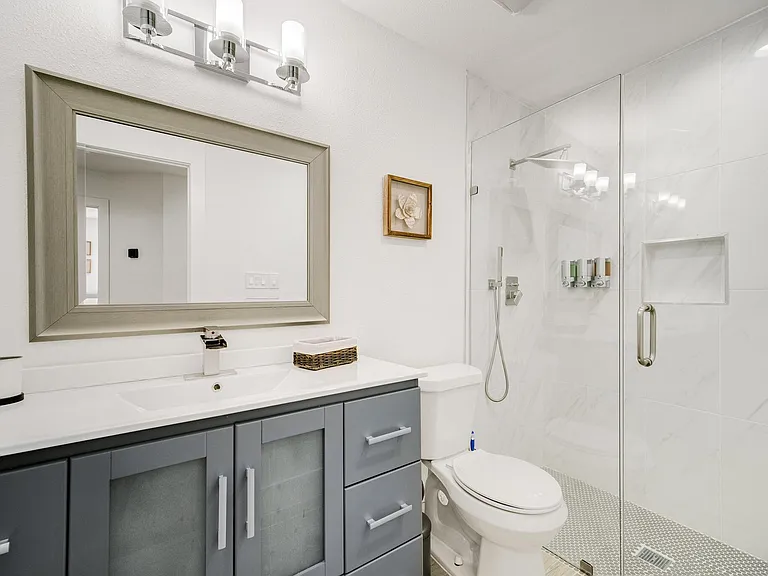 313 Melorine Dr — Photo 16