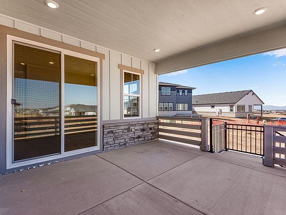 Covered rear patio