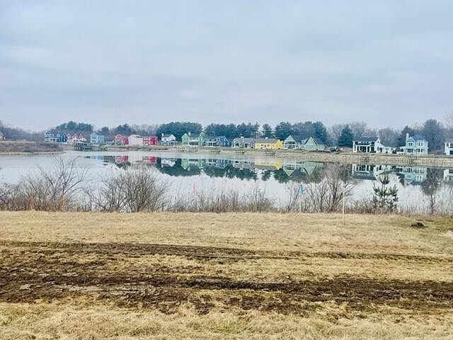 2nd image of 78 Harbor View Hts