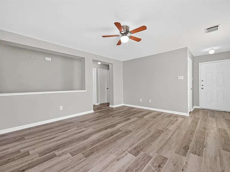 22851 Twisting Pine Dr — Photo 8