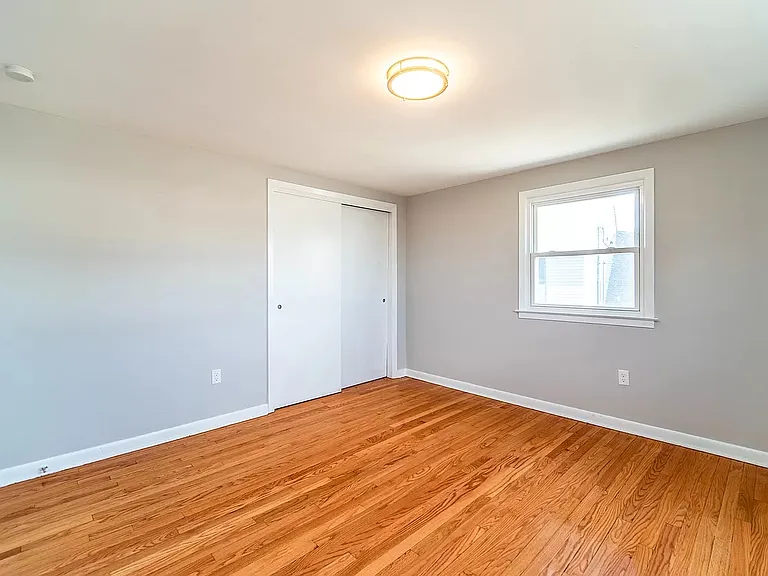 1111 Essex Pl #1 — Photo 10