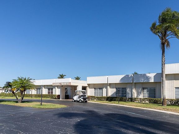 3rd image of 2936 Ashley Drive E #B