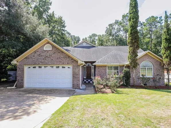 114 Celeste Ct, Thomasville, GA 31792