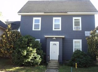 373 Lake Ave APT 5, Manchester, NH 03103