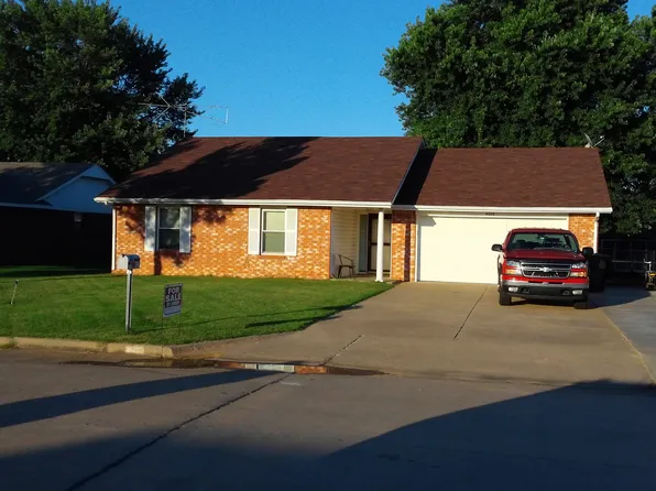 4006 Chaucer St, Muskogee, OK 74403