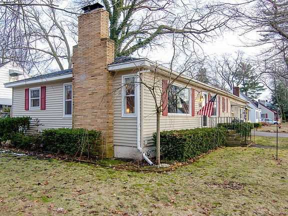 4th image of 2496 Wickham Dr