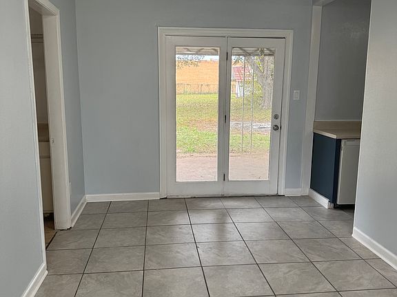 5th image of 1829 Southview Dr