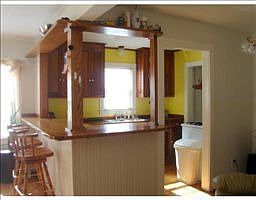3rd image of 221 Bayly Dr