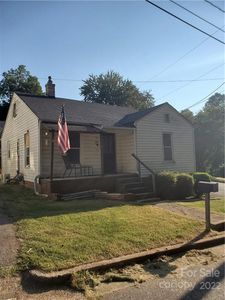219 W G St, Newton, NC, 28658
