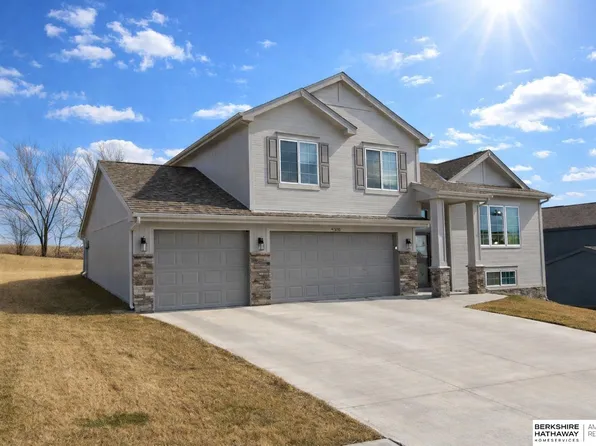 14701 S 17th St, Bellevue, NE 68123