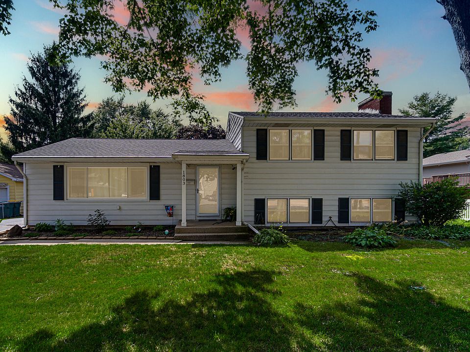 1st image of 1803 Valparaiso St