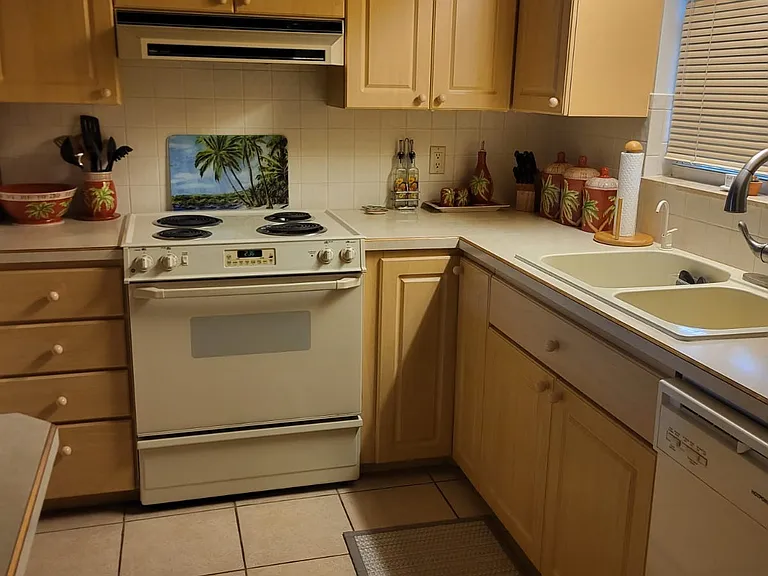 150 Intrepid Way #8-H — Photo 3