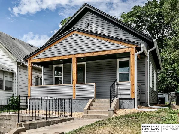 2708 S 13th St, Omaha, NE 68108