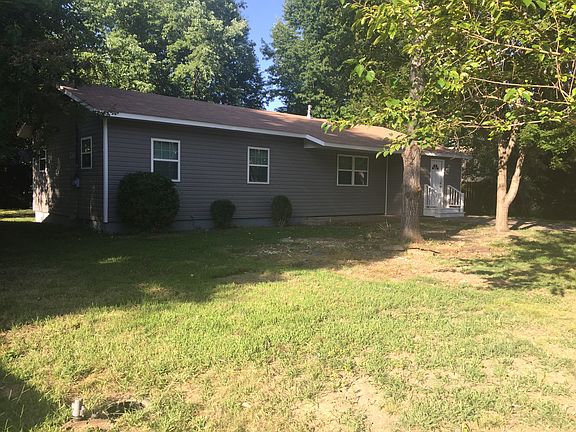 3rd image of 2303 Beth Ln