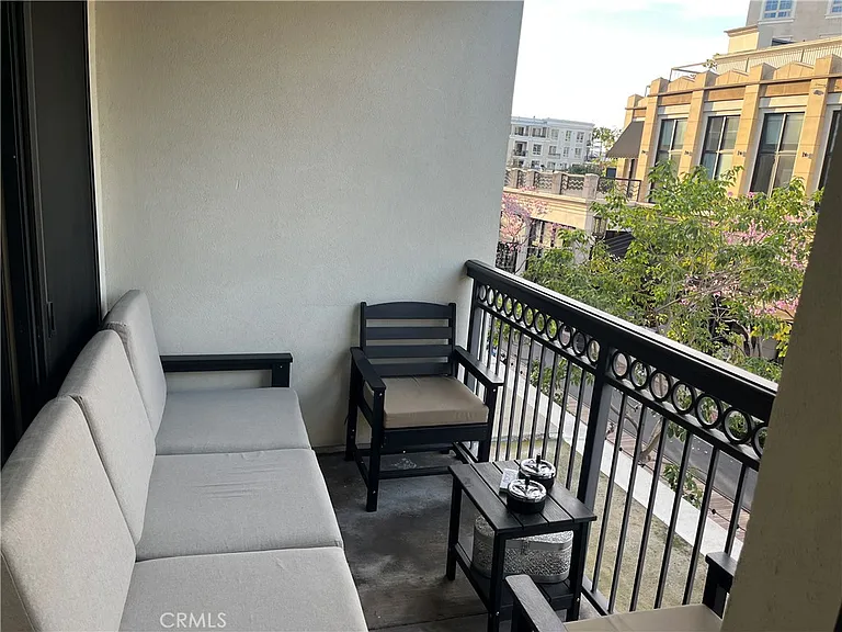 205 Caruso Ave — Photo 6