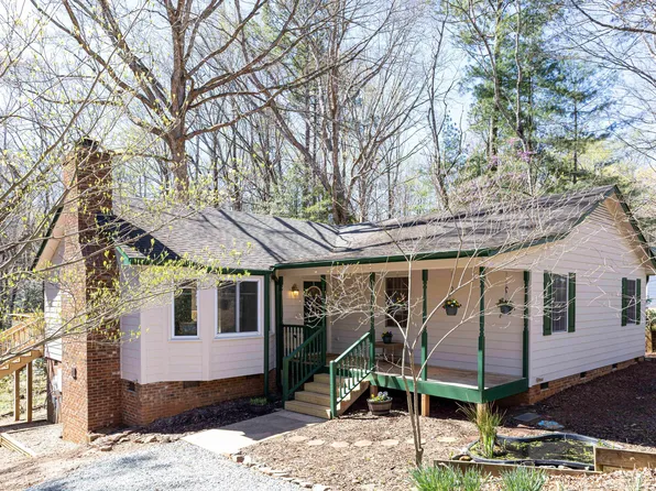 4013 Saint Edmunds Ln, Apex, NC 27539