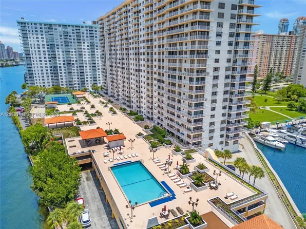 290 174th St, Sunny Isles Beach, FL