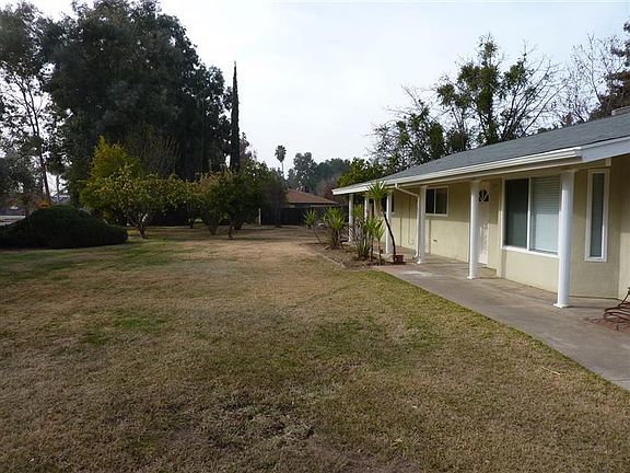 4th image of 41229 Avenue 11
