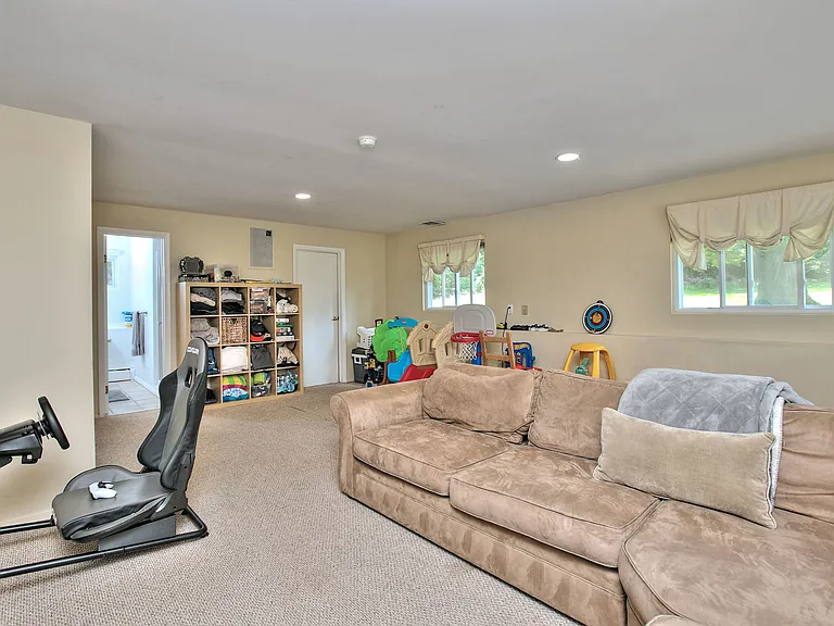 5 Guyer Rd — Photo 22
