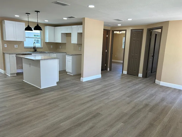 5328 Mac Arthur Ave — Photo 9