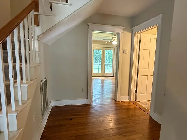 207 Goodman Pl — Photo 17