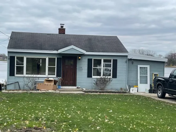 (undisclosed Address), McHenry, IL 60051