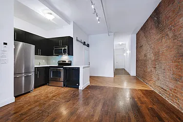 Rented by Platinum Properties